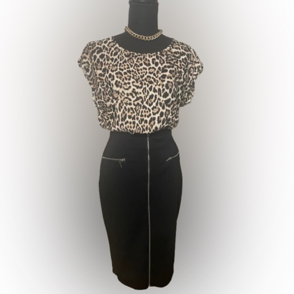 Animal print NWOT Women's Top